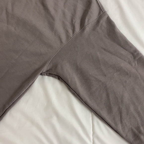 Cold Laundry Grey Crop Sweatshirt w/ Raw Edge - Picture 4 of 7